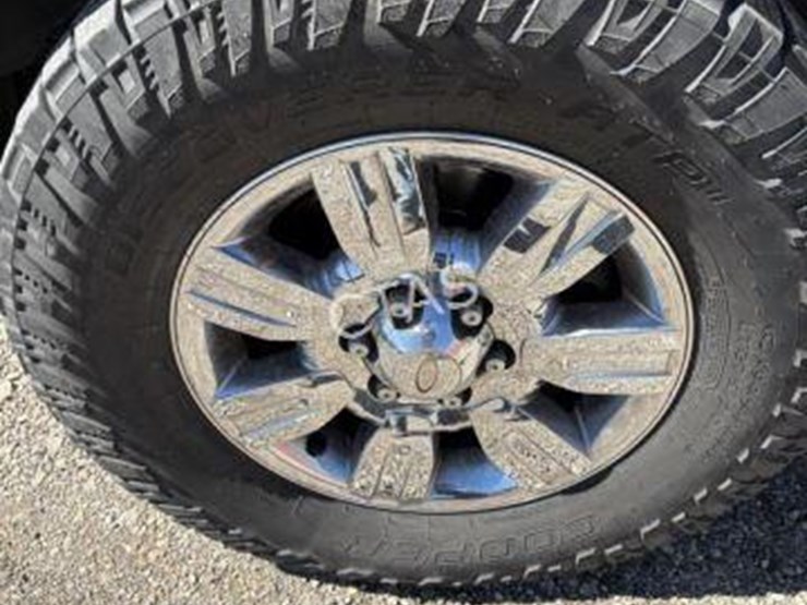 2011-ford-f150-xlt-image-8