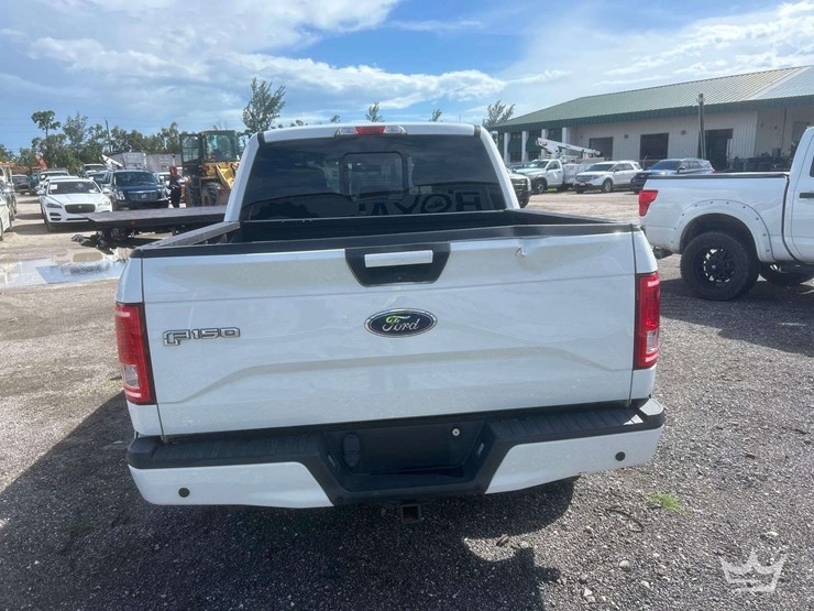 2015-ford-f150-image-22