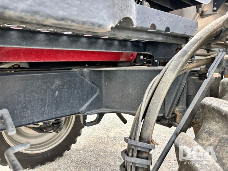 2019-case-ih-patriot-4440-image-31