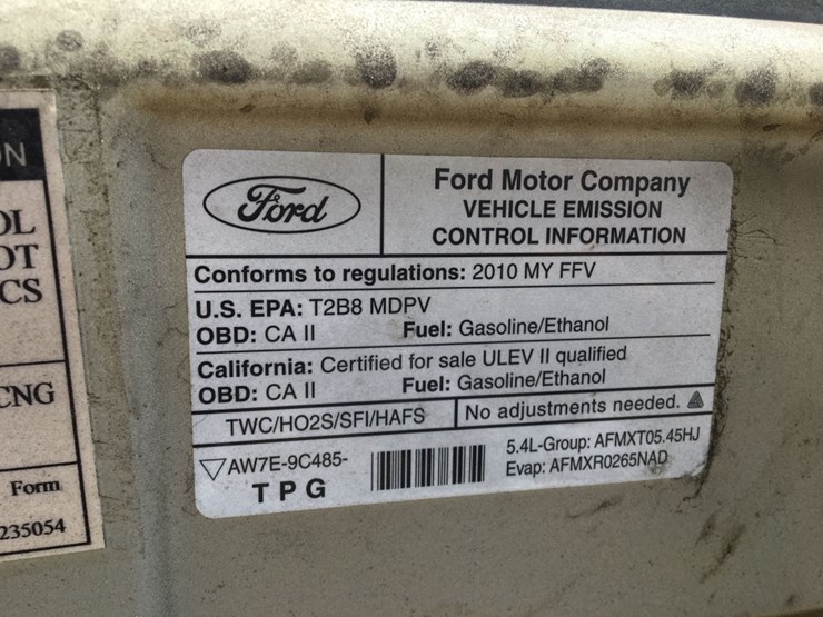 2010-ford-e250-image-10