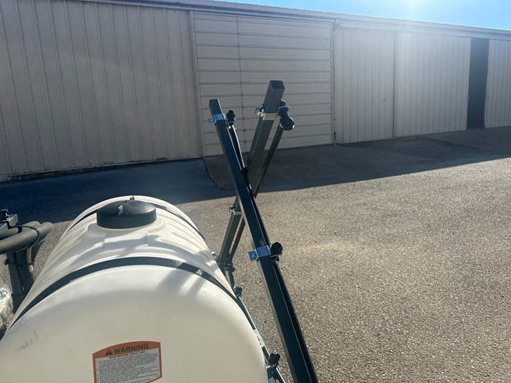 caterpillar-12-image-6