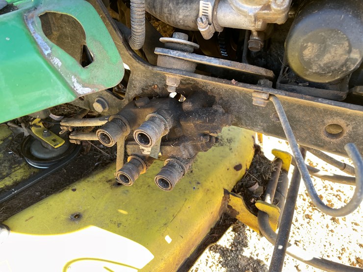 john-deere-x485-image-17