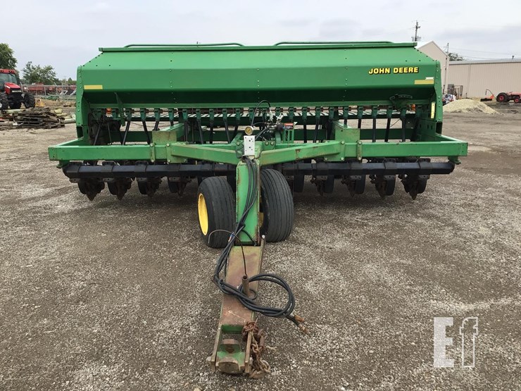 2000-john-deere-1560-image-3