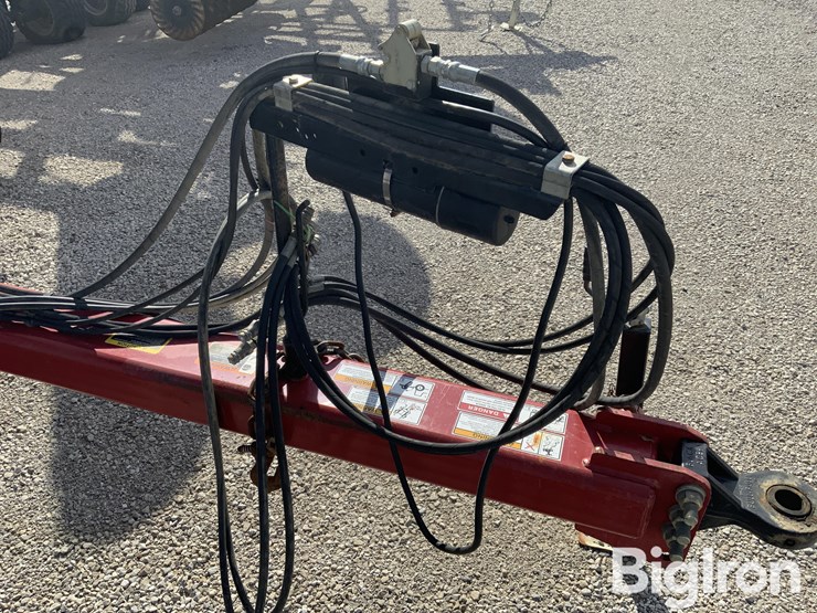 2012-case-ih-330-image-17