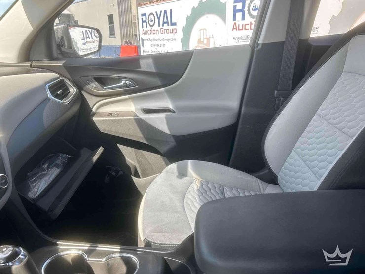 2018-chevrolet-equinox-image-18