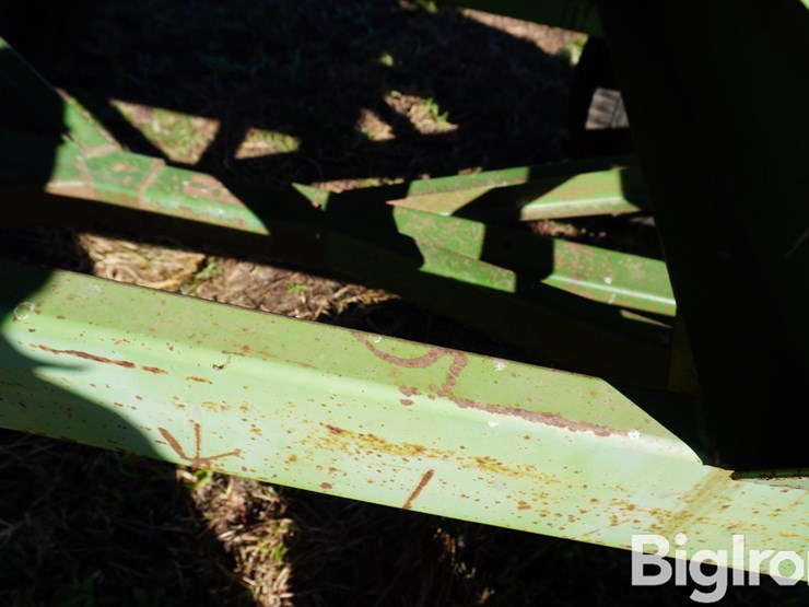 john-deere-1075-image-15