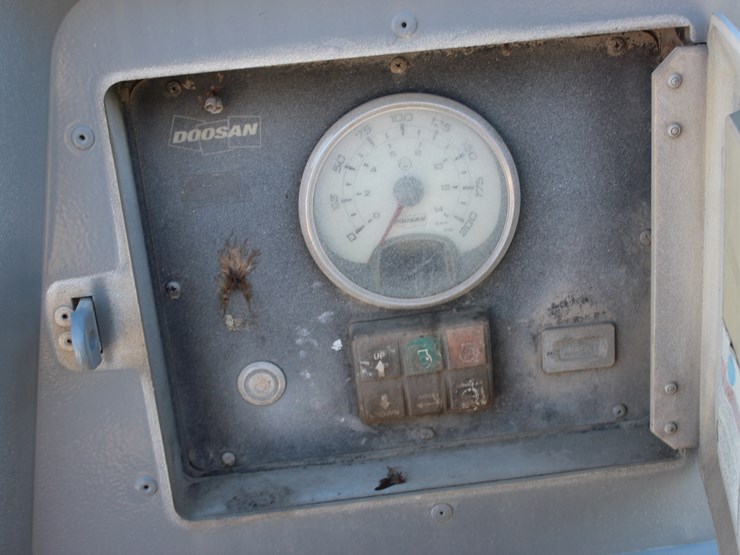 #2793-•-doosan-p185-compressor-|-for-parts/repairs-image-13