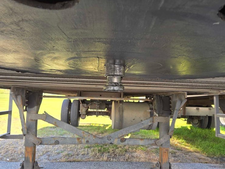 2015-great-dane-refrigerated-image-10