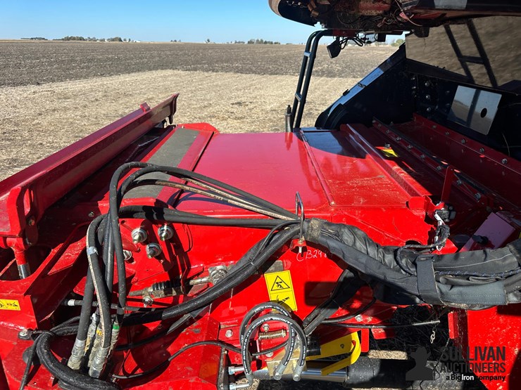 2023-case-ih-6150-image-13