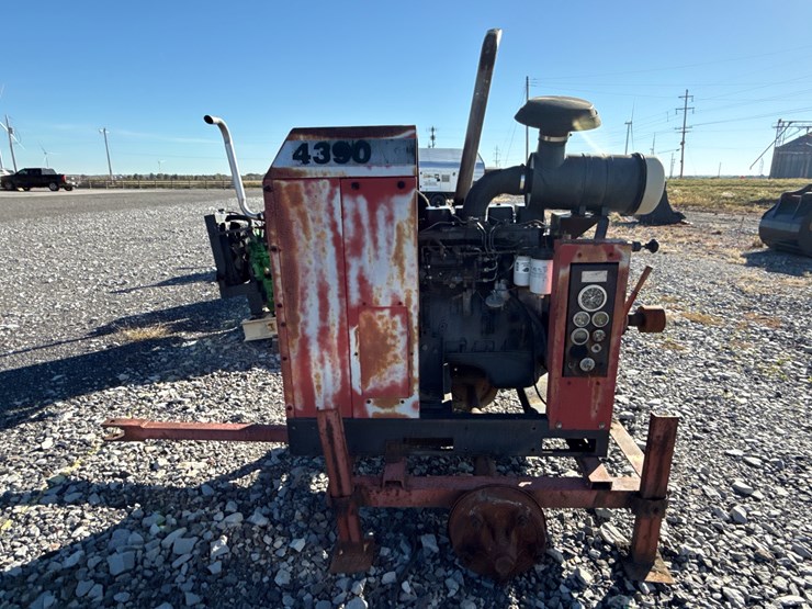 case-ih-4390-image-5