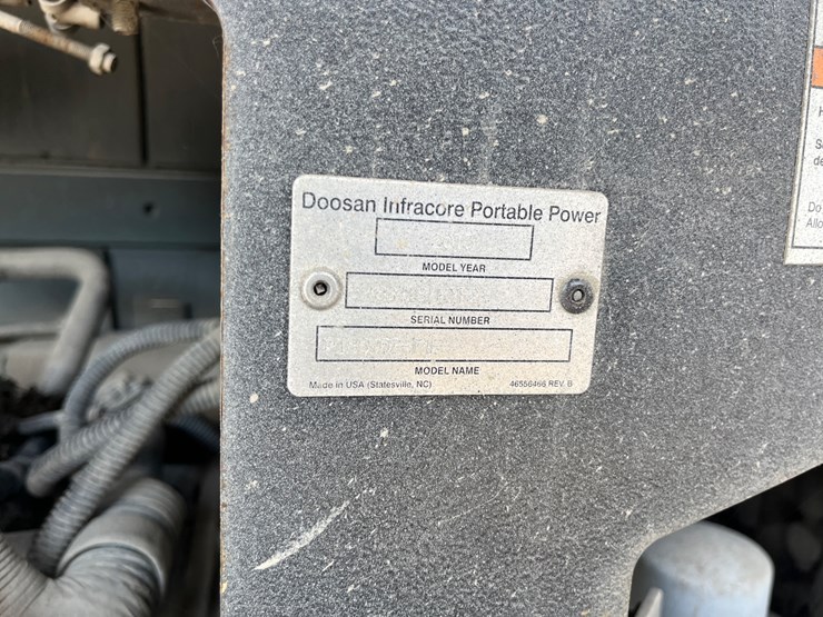 #2793-•-doosan-p185-compressor-|-for-parts/repairs-image-6