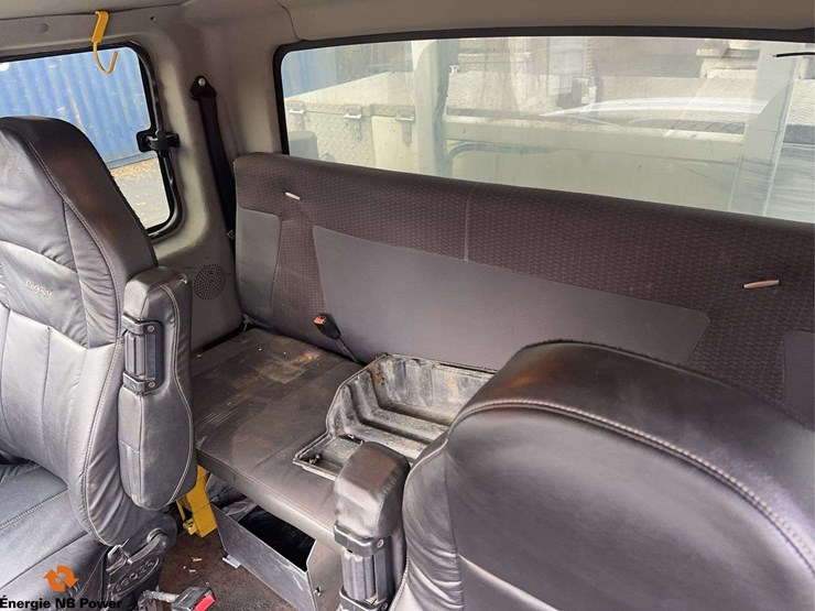 2012-international-7400-image-23