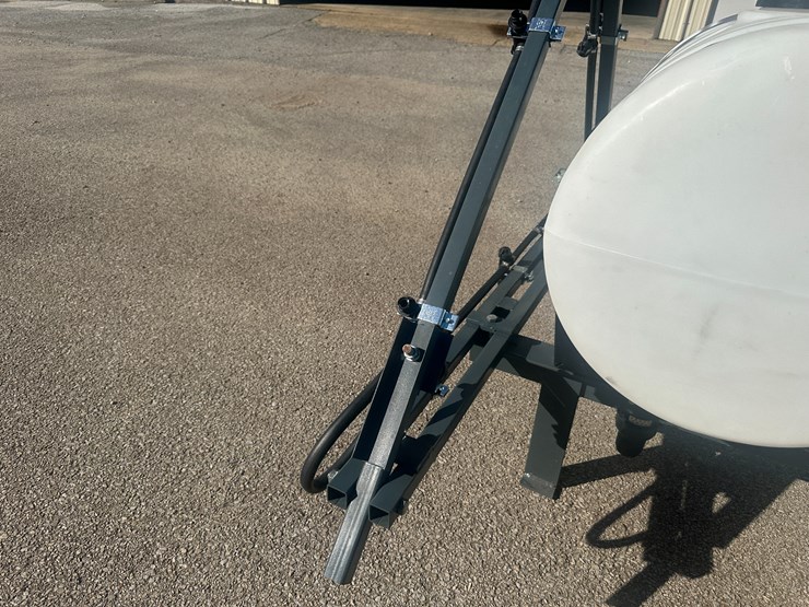 caterpillar-12-image-17