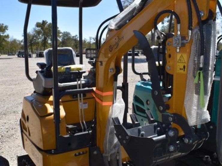 cfg-qk18r-mini-excavator-(serial-#-qk18r250904000005)-(k)-image-4