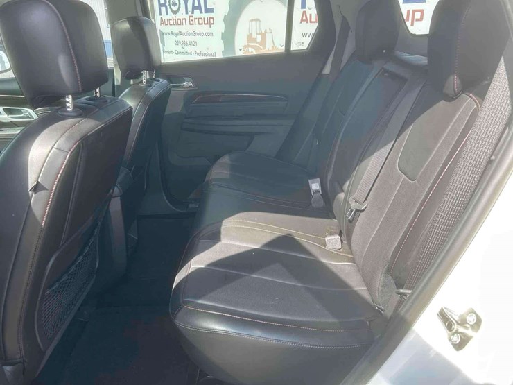 2015-gmc-terrain-suv-image-35