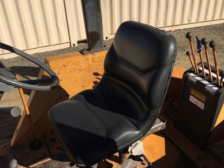 1982-case-580d-image-7