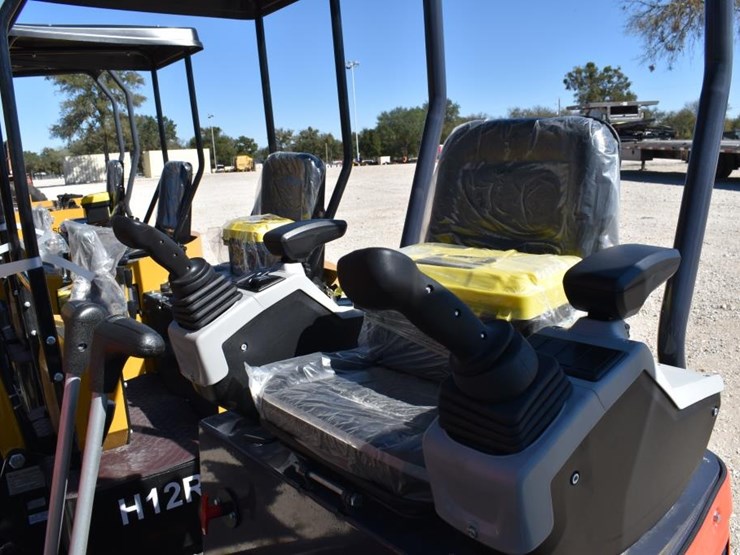 cfg-mx15rx-mini-excavator-(serial-#-mx15rx2025x002074)-(k)-image-6