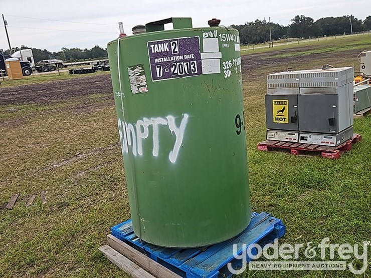 motor-oil-tank-326-gal-image-3