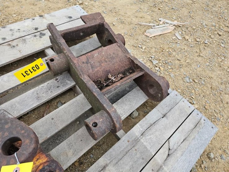 #3131-•-excavator-coupler-image-3