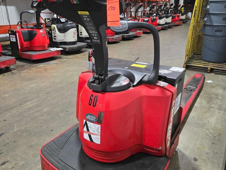 2012-raymond-8400-image-4