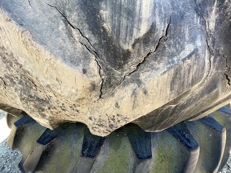 #5945-•-(2)-titan-18.4-38-bolt-on-duals-image-20