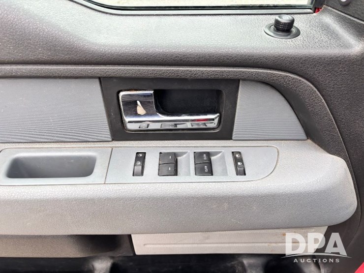 2013-ford-f150-xlt-image-74