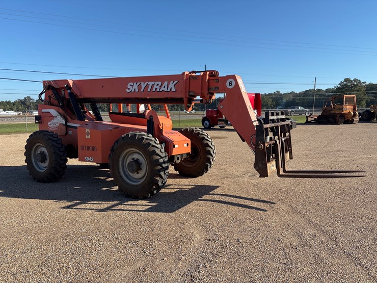 sky-trak-6042-image-4
