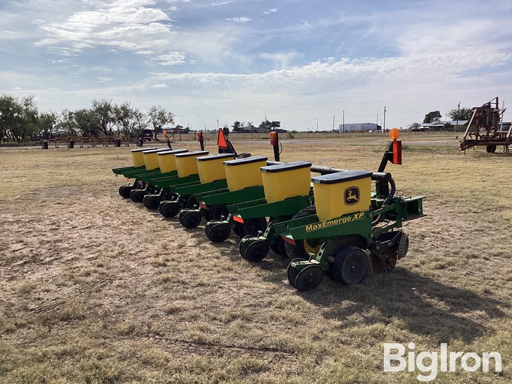 2007-john-deere-1700-image-5