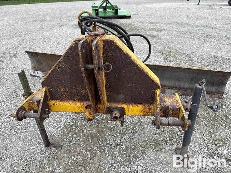 rhino-r1400-blade-image-9