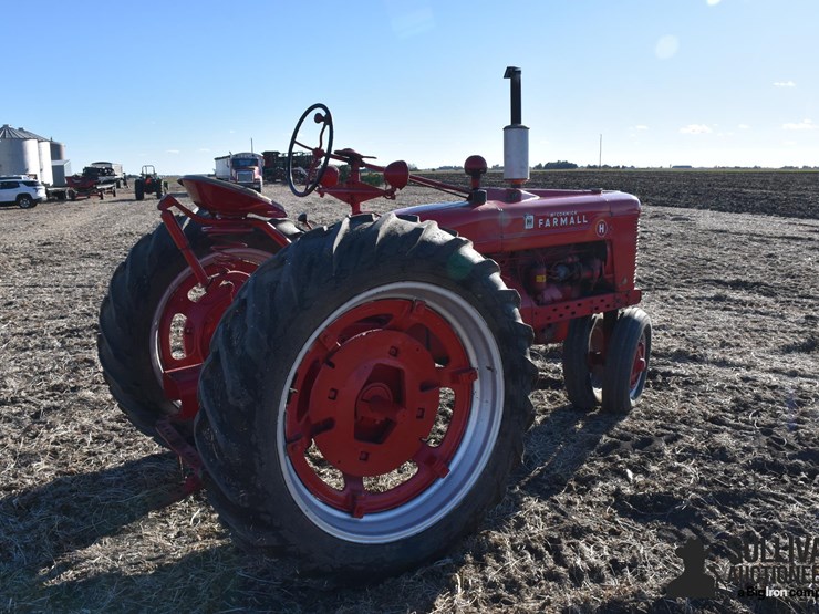1946-farmall-h-2wd-tractor-image-5