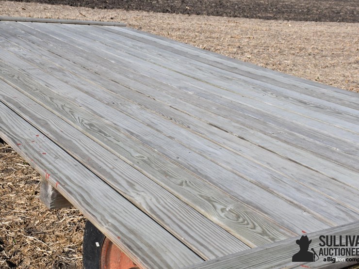 wooden-hayrack-image-13