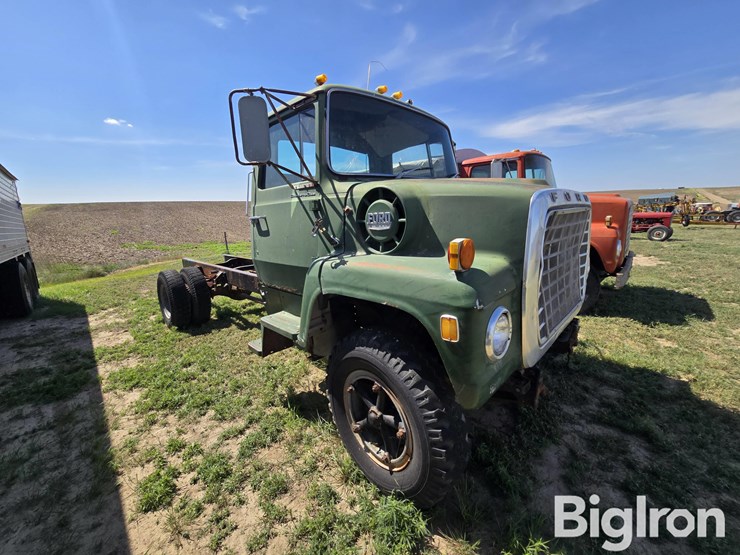 1974-ford-ln800-image-3