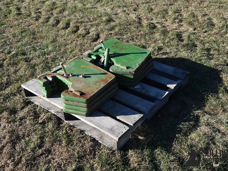 john-deere-suitcase-weights-image-1
