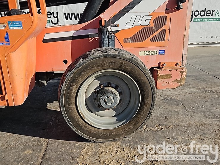 2014-sky-trak-10054-image-17