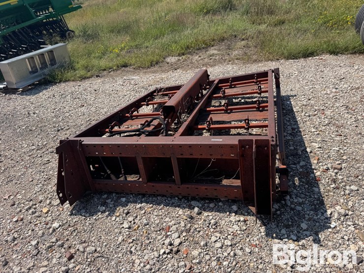 farmhand-bale-attachment-image-9