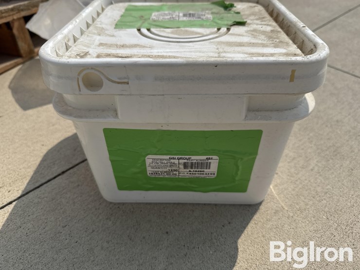 grain-bin-miscellaneous-bolts-&-parts-image-12