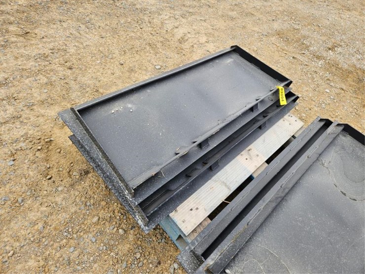 #3004-•-(2)-face-plates-image-1