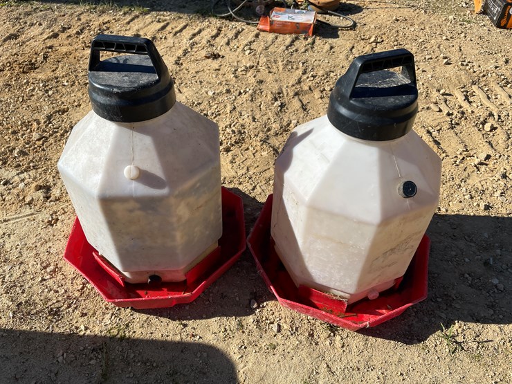 #5955-•-poultry-waterers-and-(1)-feeder-image-10