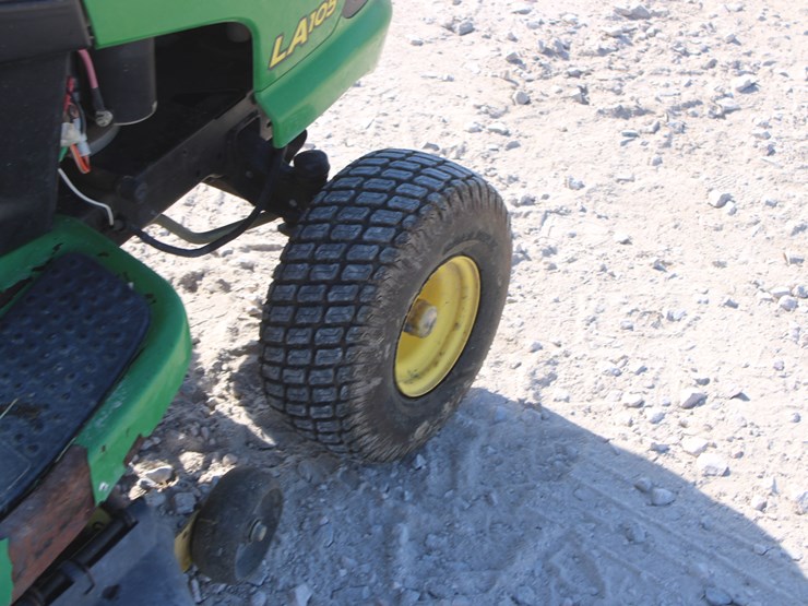 john-deere-la105-image-18