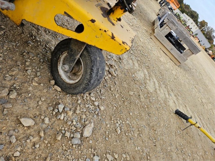 #3159-•-bedsharpener-900-bed-edger-image-21