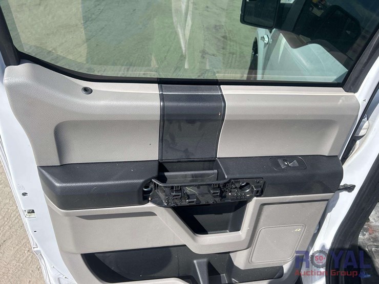 2019-ford-f150-image-21