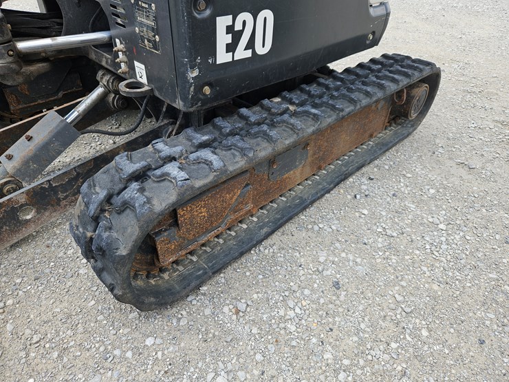 2016-bobcat-e20-image-6