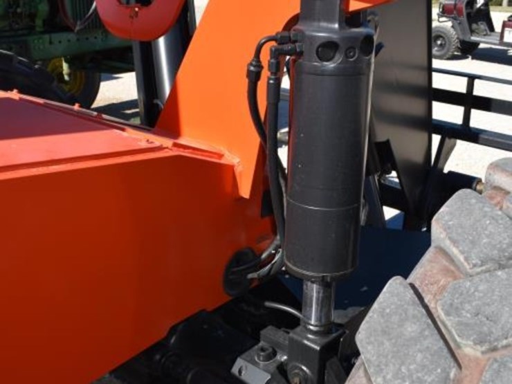 jlg-10054-forklift-(serial-#-0160080012)-(showing-appx-4,296-hours,-up-to-t-image-6