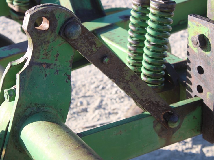 john-deere-100-image-26