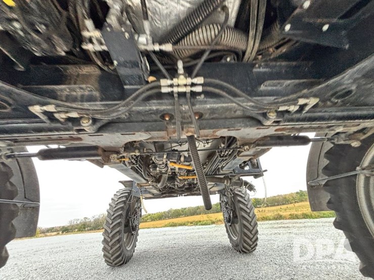 2019-case-ih-patriot-4440-image-26