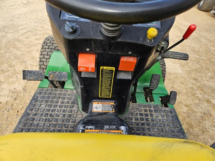 john-deere-4100-image-24