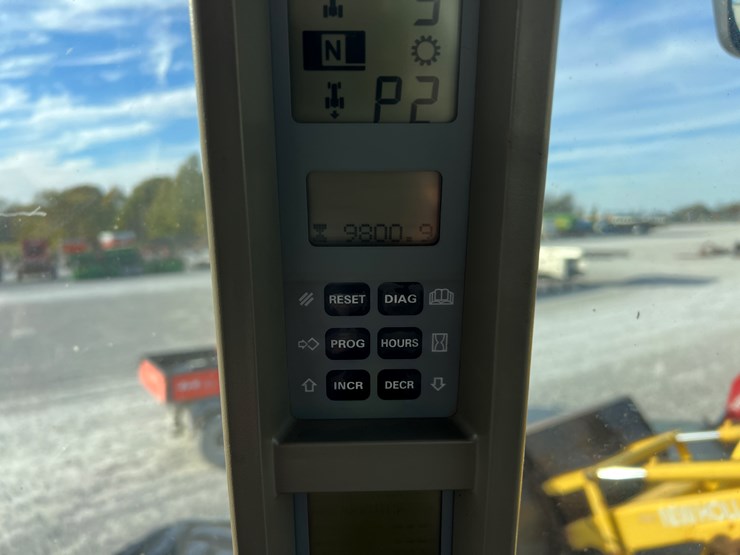 2001-case-ih-mx240-image-15