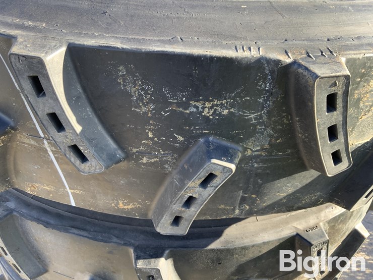 11r24.5-pivot-tires-&-rims-image-11