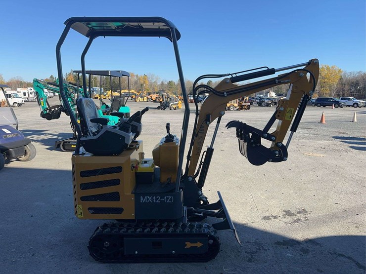 2025-agt-mx12z-mini-excavator-image-4
