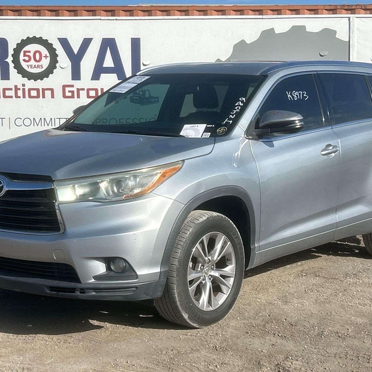 2015 TOYOTA HIGHLANDER